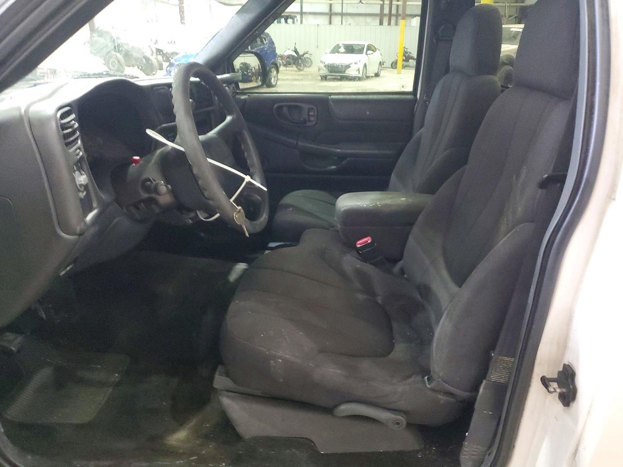 2003 GMC Sonoma - Фото 7