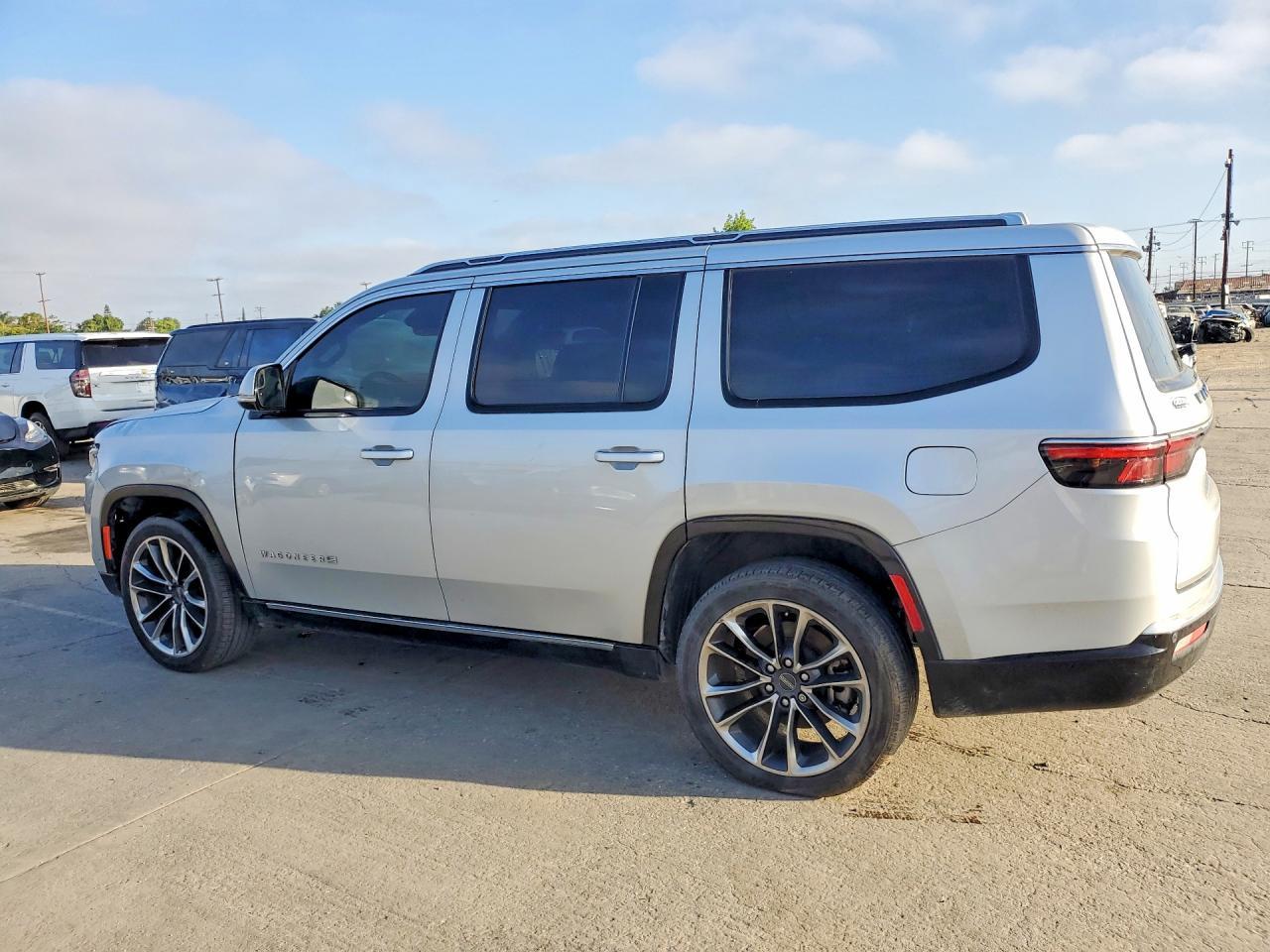 2022 Jeep Wagoneer Series Iii - Фото 2