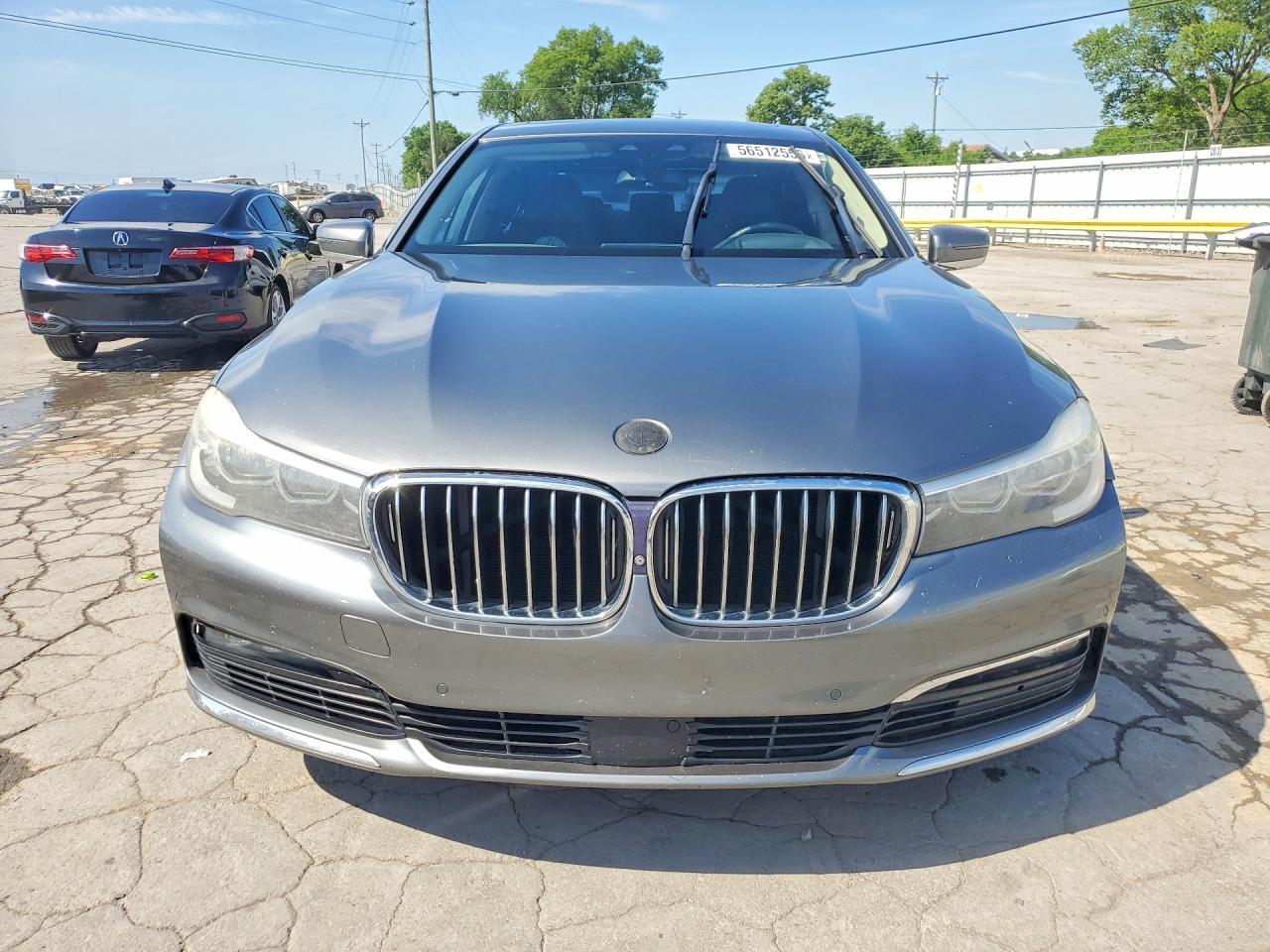 2016 BMW 740 I - Фото 5