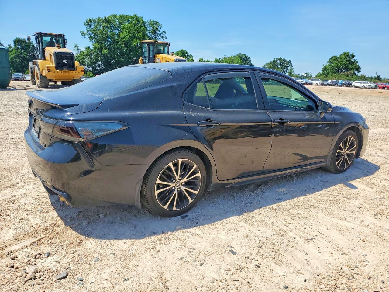 2018 Toyota Camry Se - Image 3