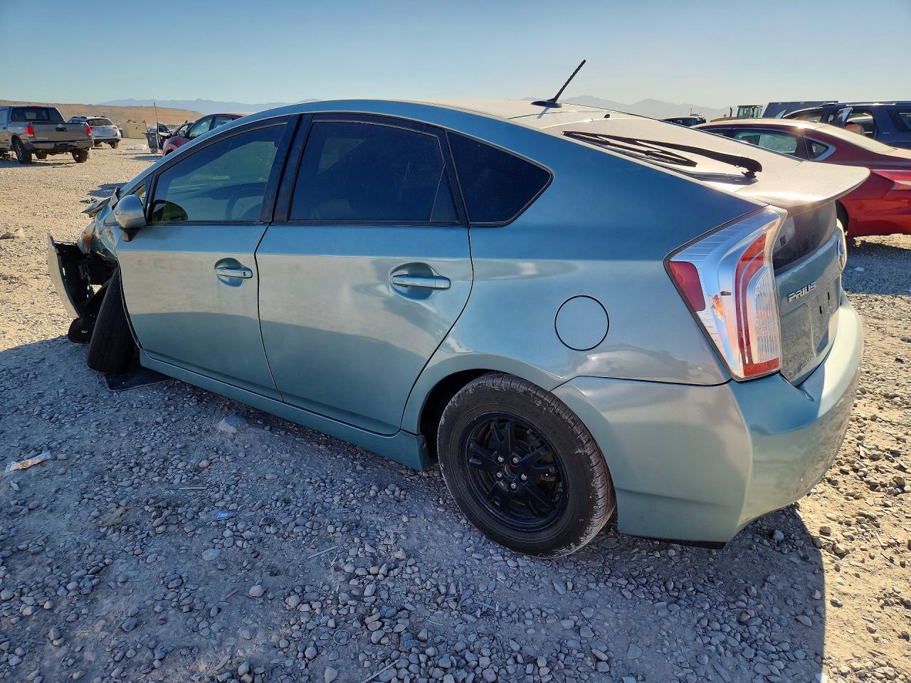 2014 Toyota Prius Three - Фото 2