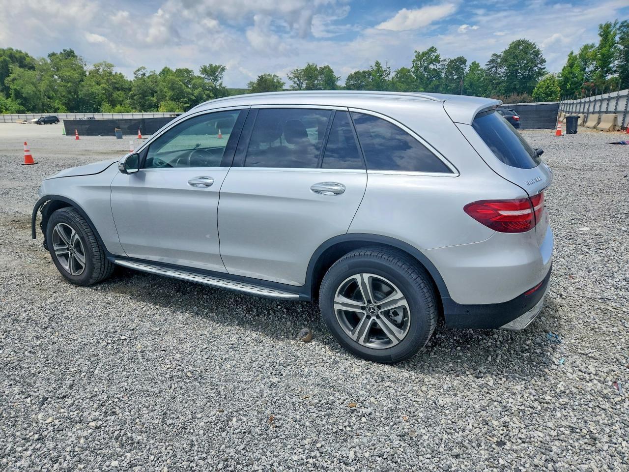 2019 Mercedes-Benz Glc 300 4Matic - Image 2