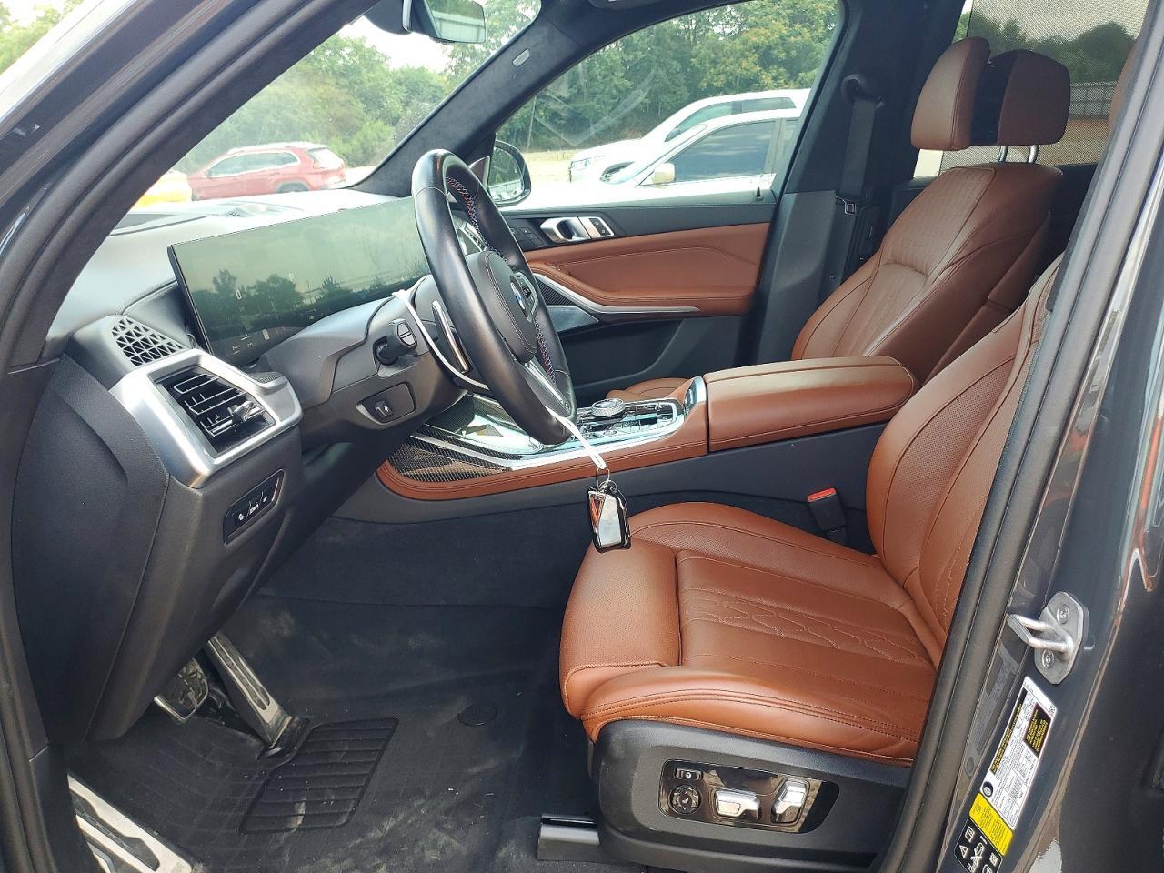 2024 BMW X7 M60I - Фото 7