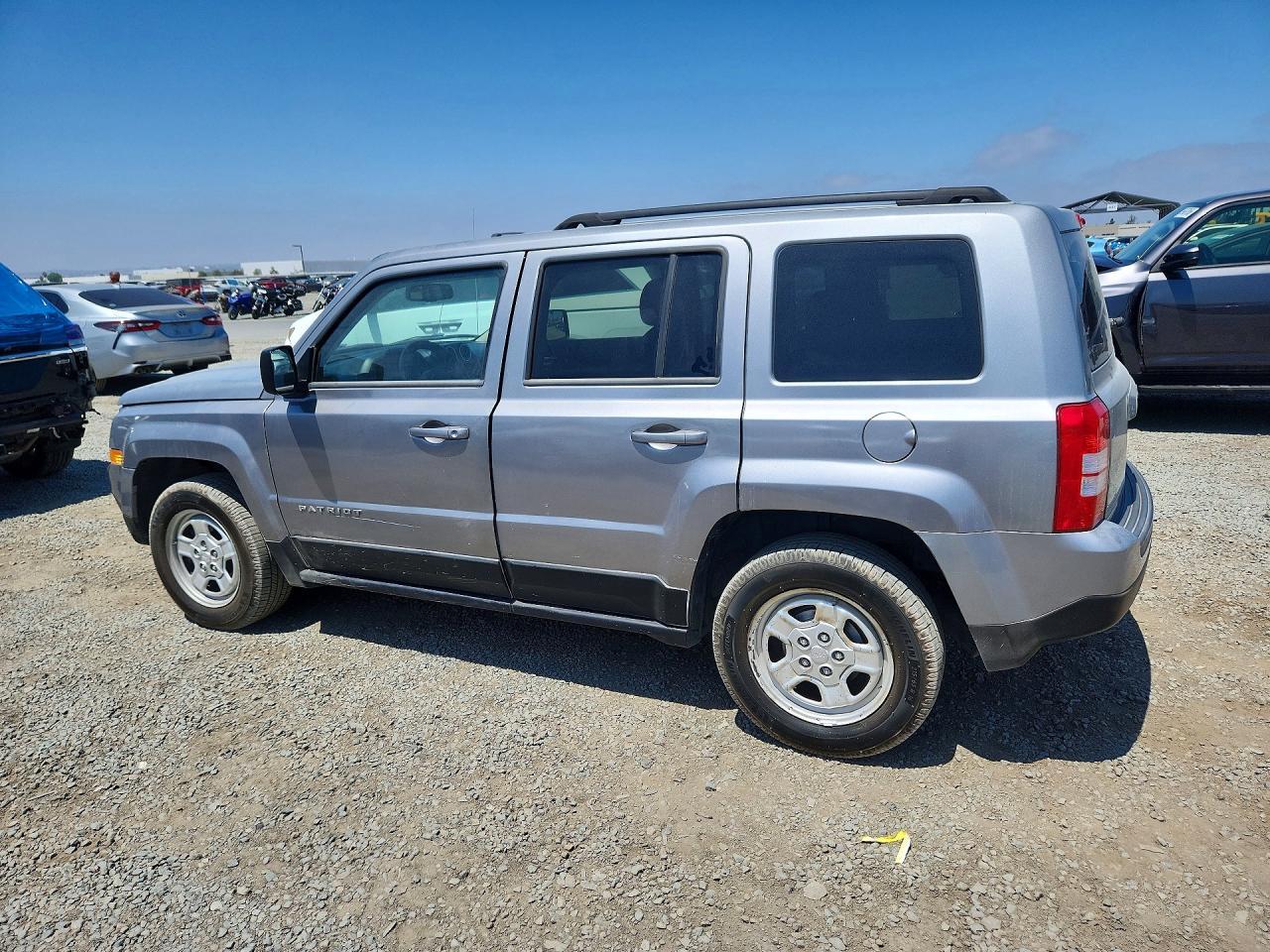 2016 Jeep Patriot Sport - Фото 2