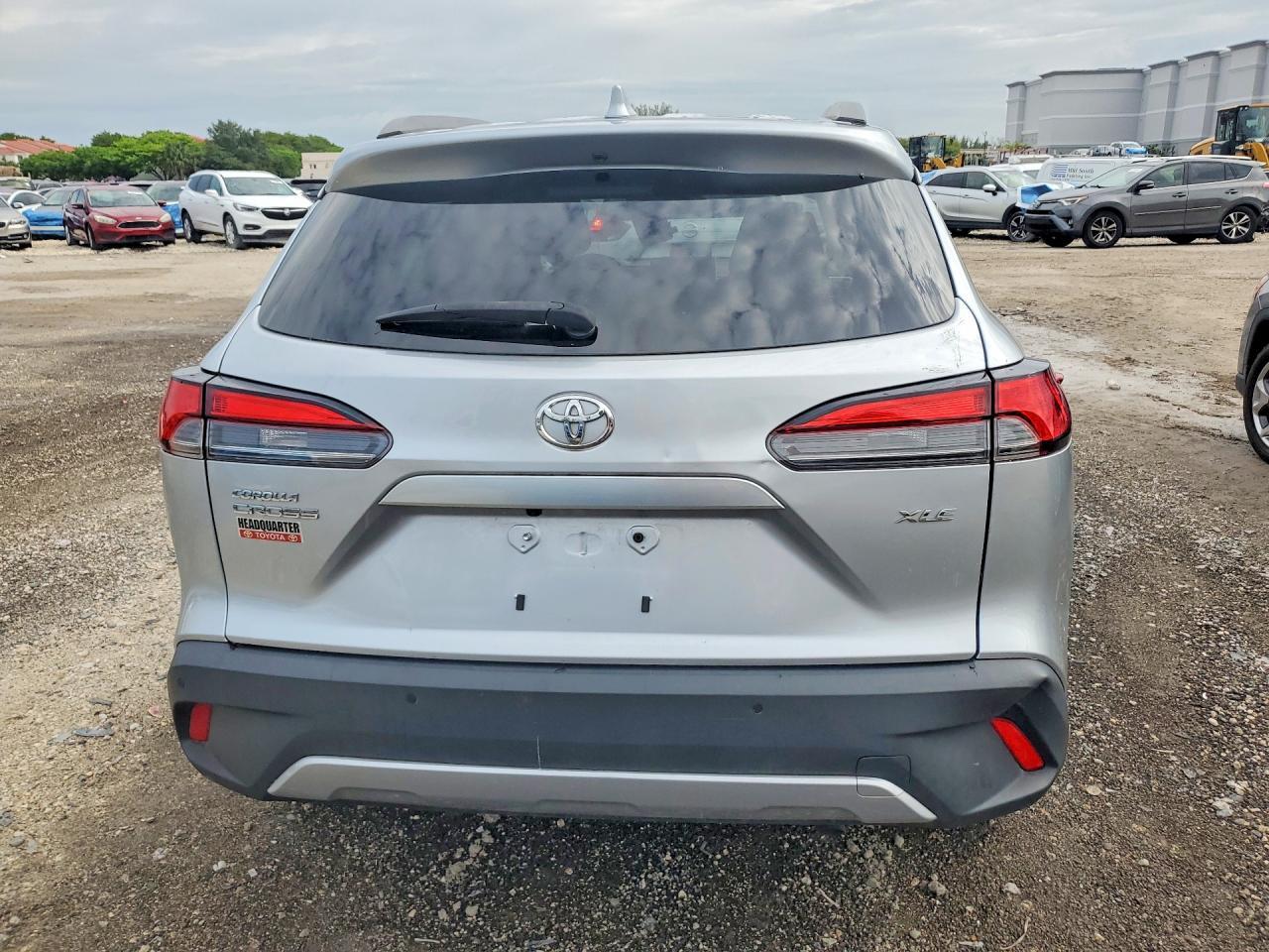 2023 Toyota Corolla Cross Xle - Фото 6