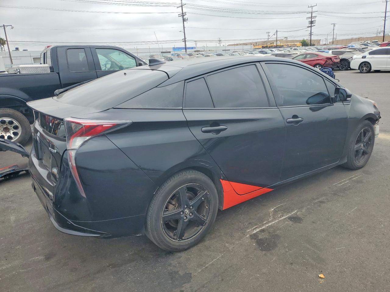 2016 Toyt Prius - Image 3