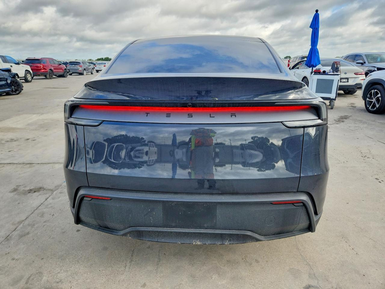 2026 Tesla Model Y - Image 6