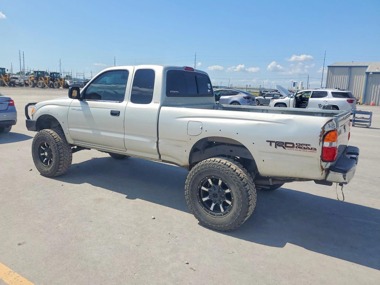 2001 Toyota Tacoma Xtracab - Фото 2
