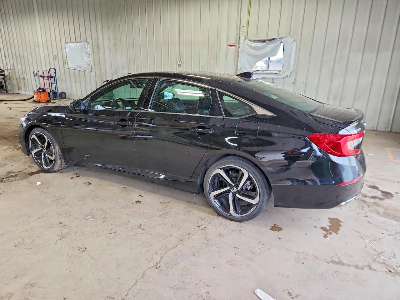 2022 Honda Accord Sport - Фото 2