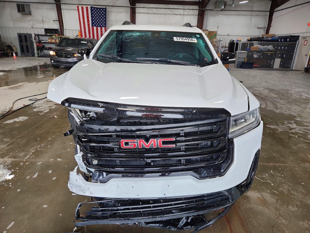 2023 GMC Acadia Sle - Image 5