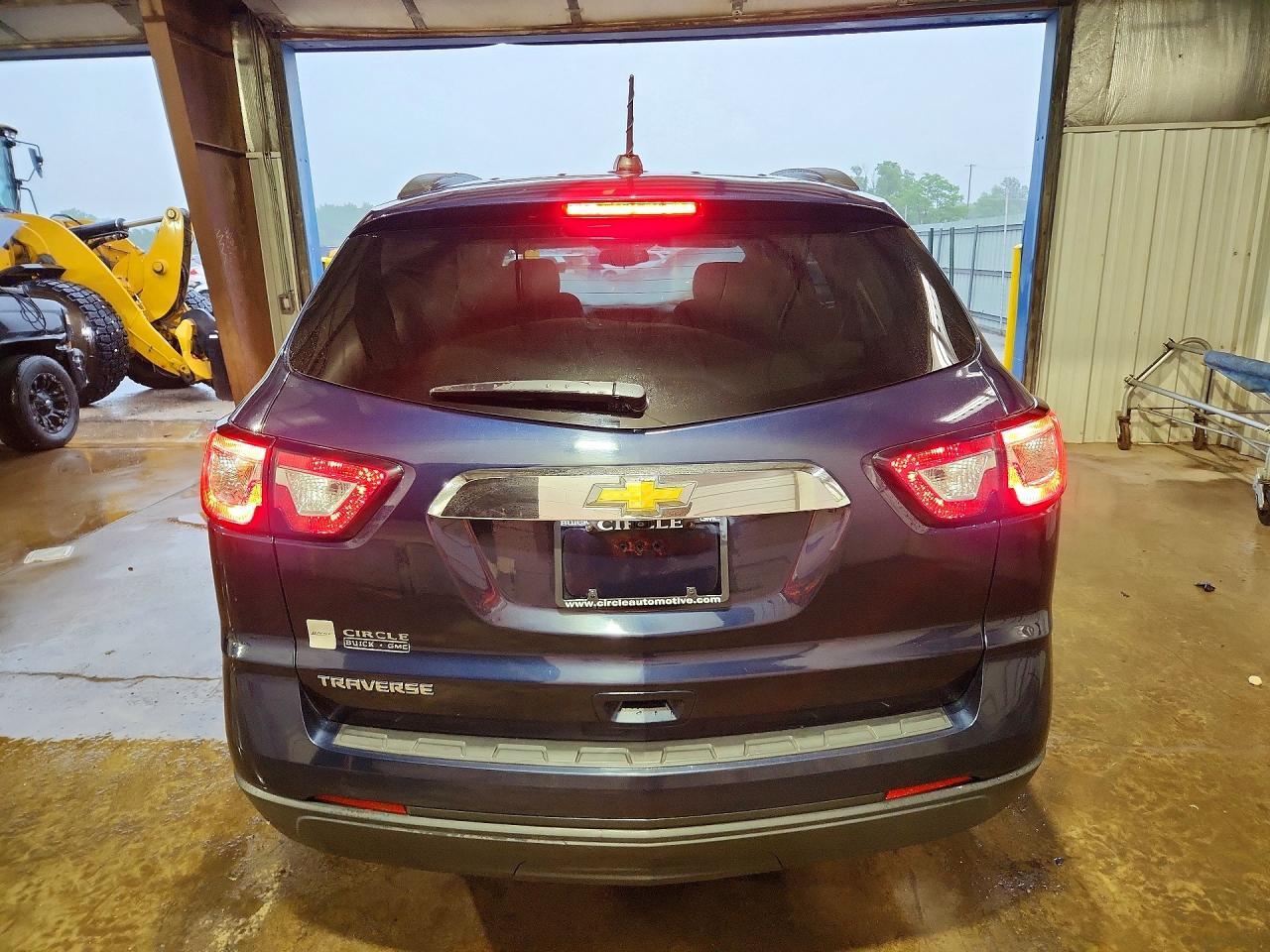 2017 Chevrolet Traverse Ls - Фото 6