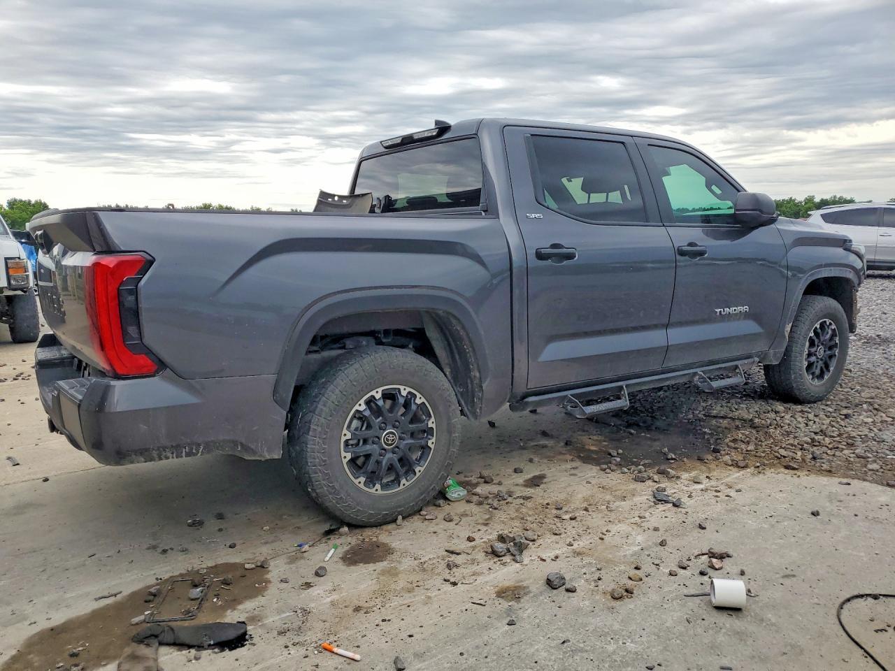 2025 Toyota Tundra Sr5 - Фото 3