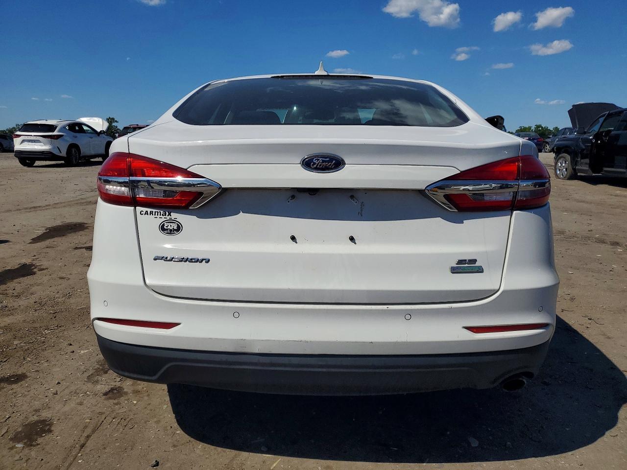 2020 Ford Fusion Se - Фото 6