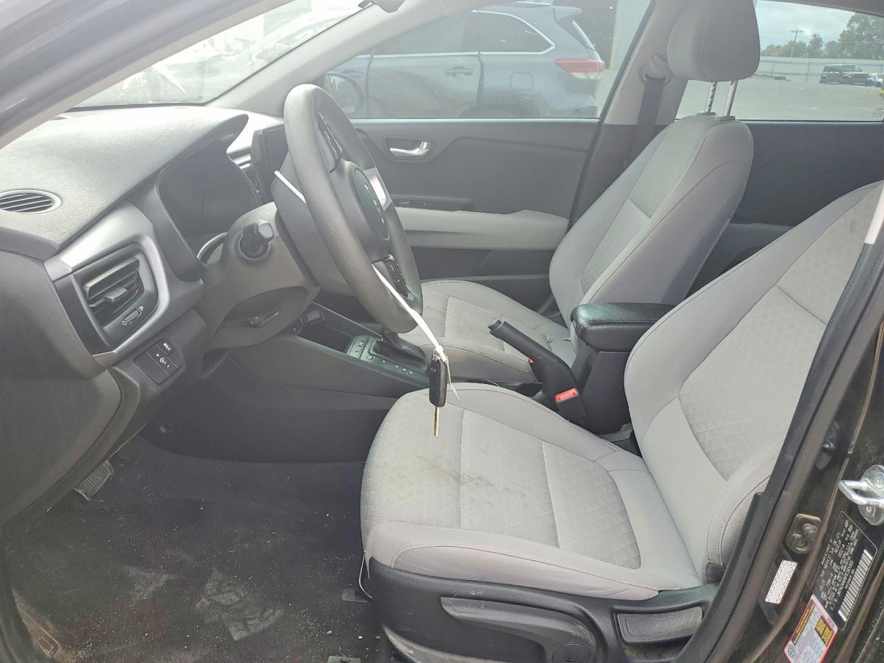 2023 Kia Rio S - Фото 7