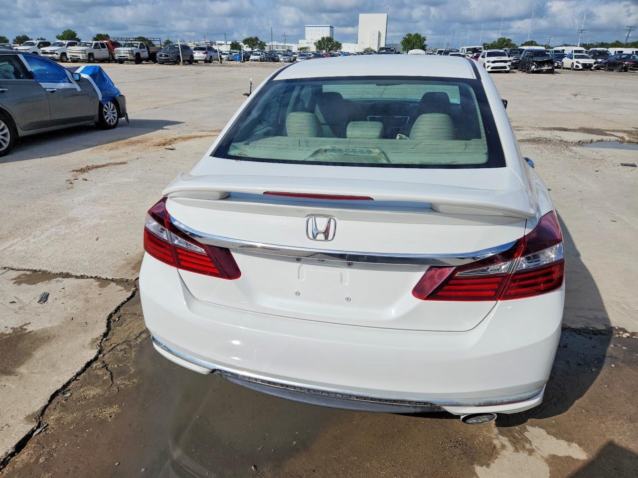 2016 Honda Accord Lx - Image 6