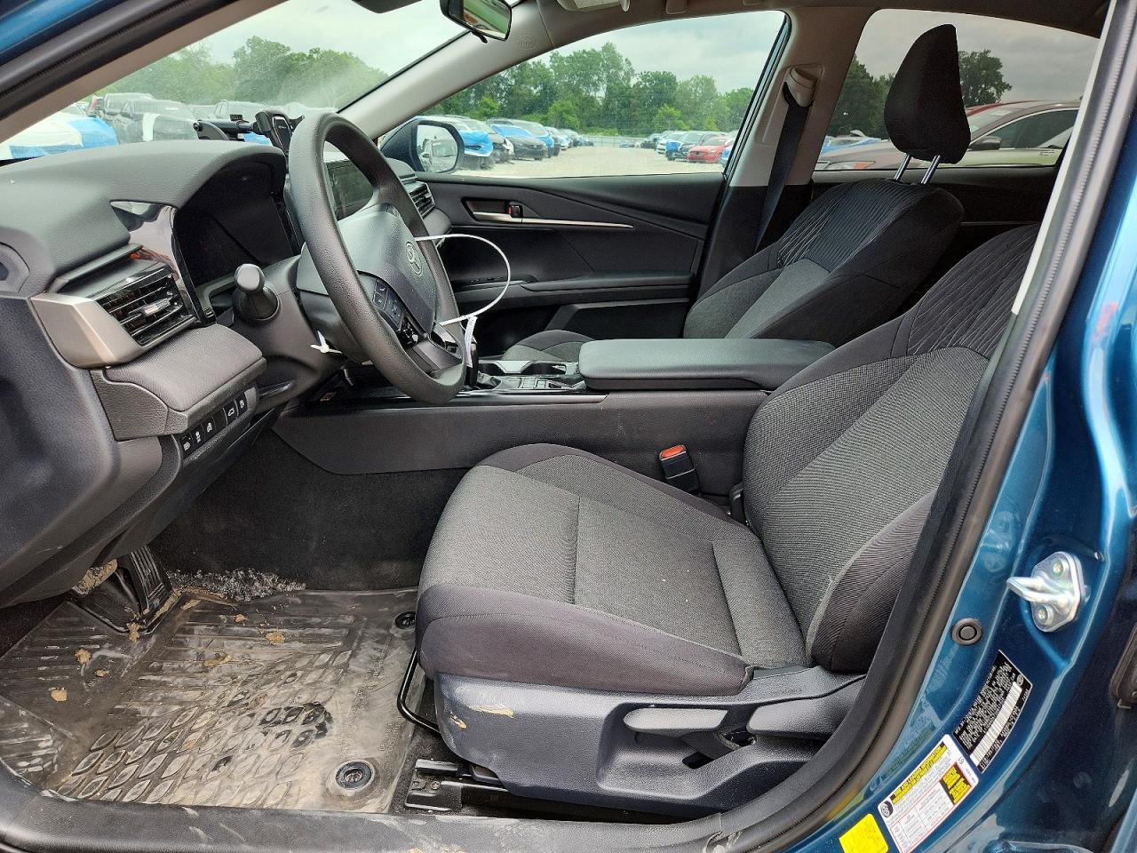 2025 Toyota Camry Le - Фото 7