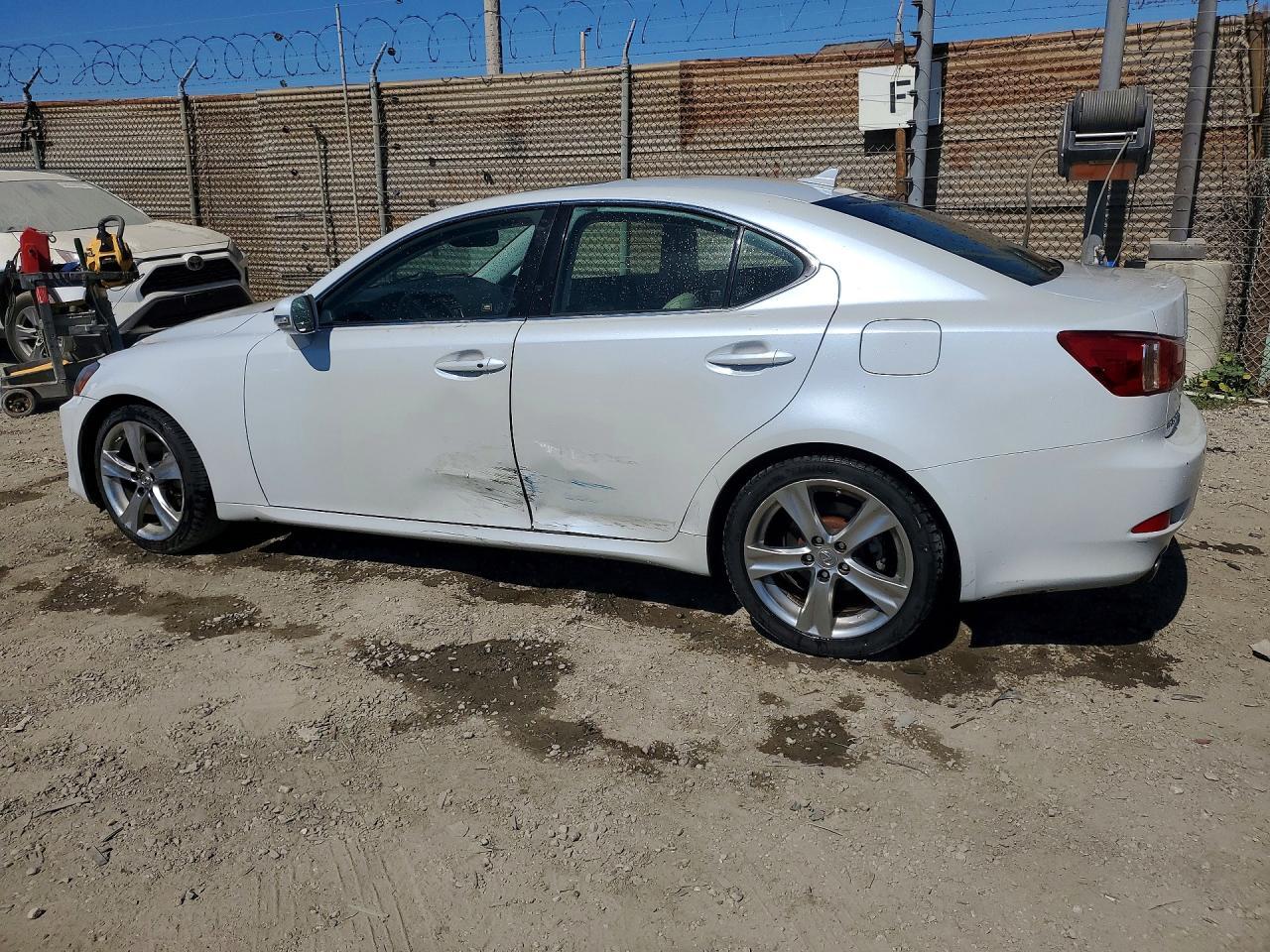 2011 Lexus Is 250 - Фото 2