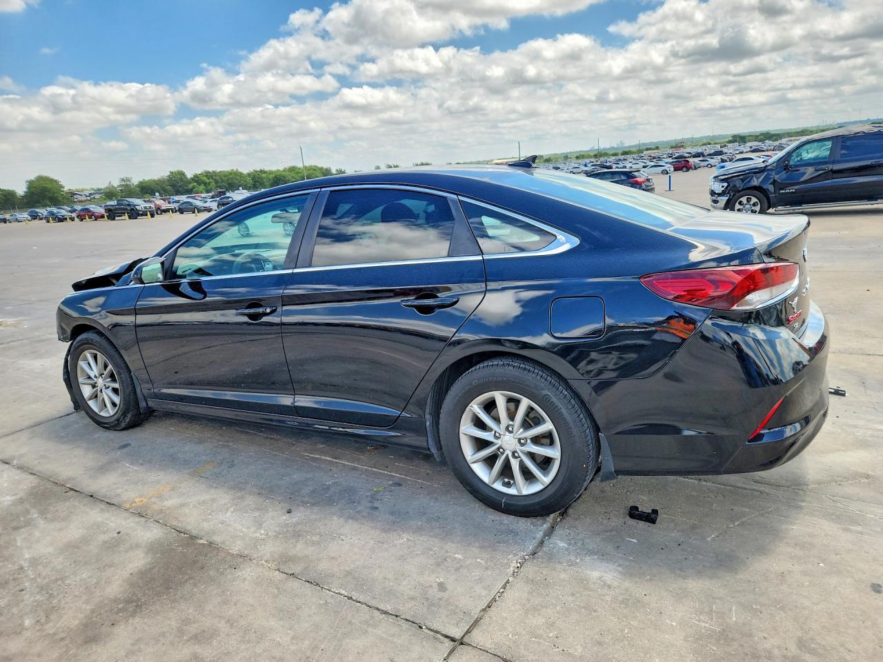 2019 Hyundai Sonata - Фото 2