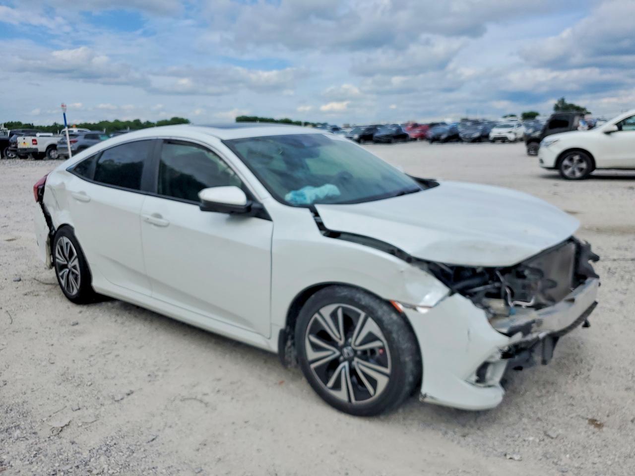 2019 Honda Civic Exl - Image 4