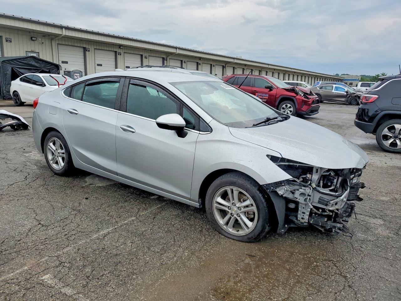2018 Chevrolet Cruze Lt - Фото 4