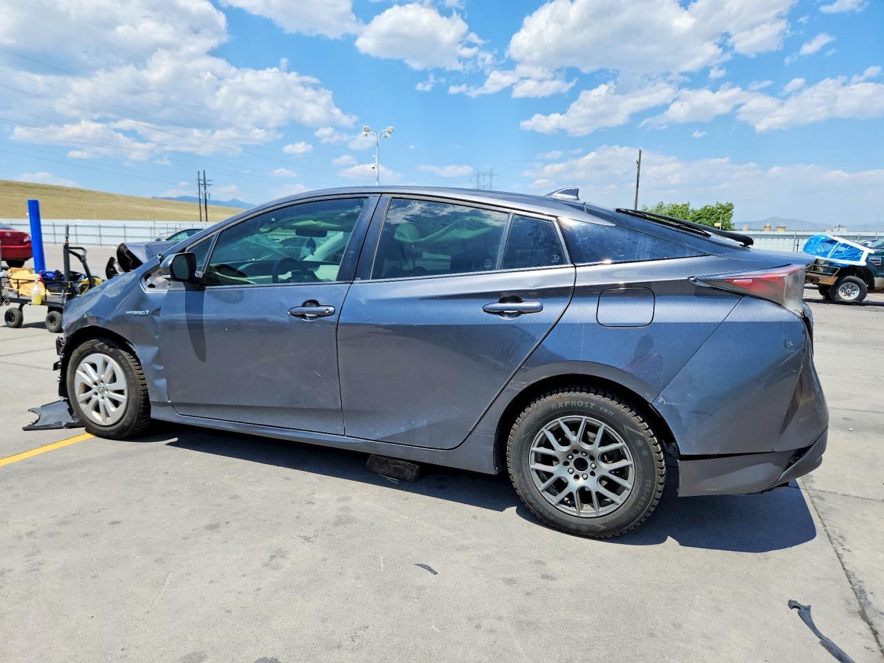 2017 Toyota Prius One - Image 2