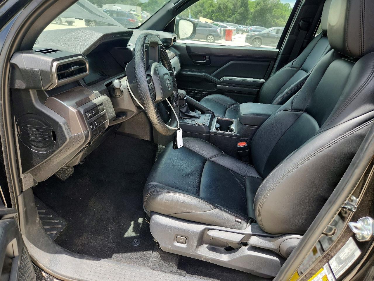 2025 Toyota Tacoma Sr5 - Image 7