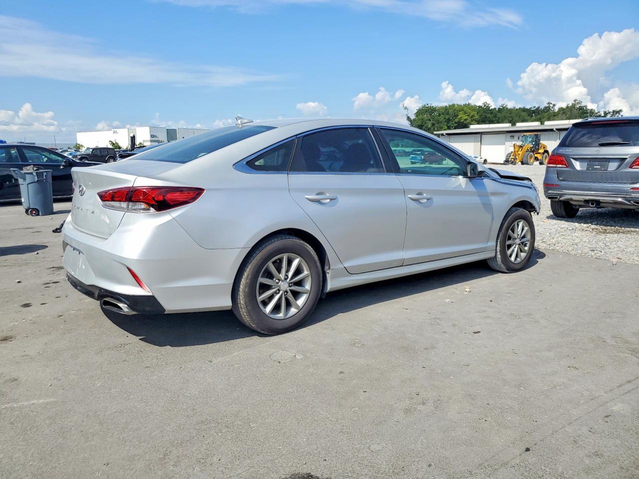 2019 Hyundai Sonata Se - Фото 3