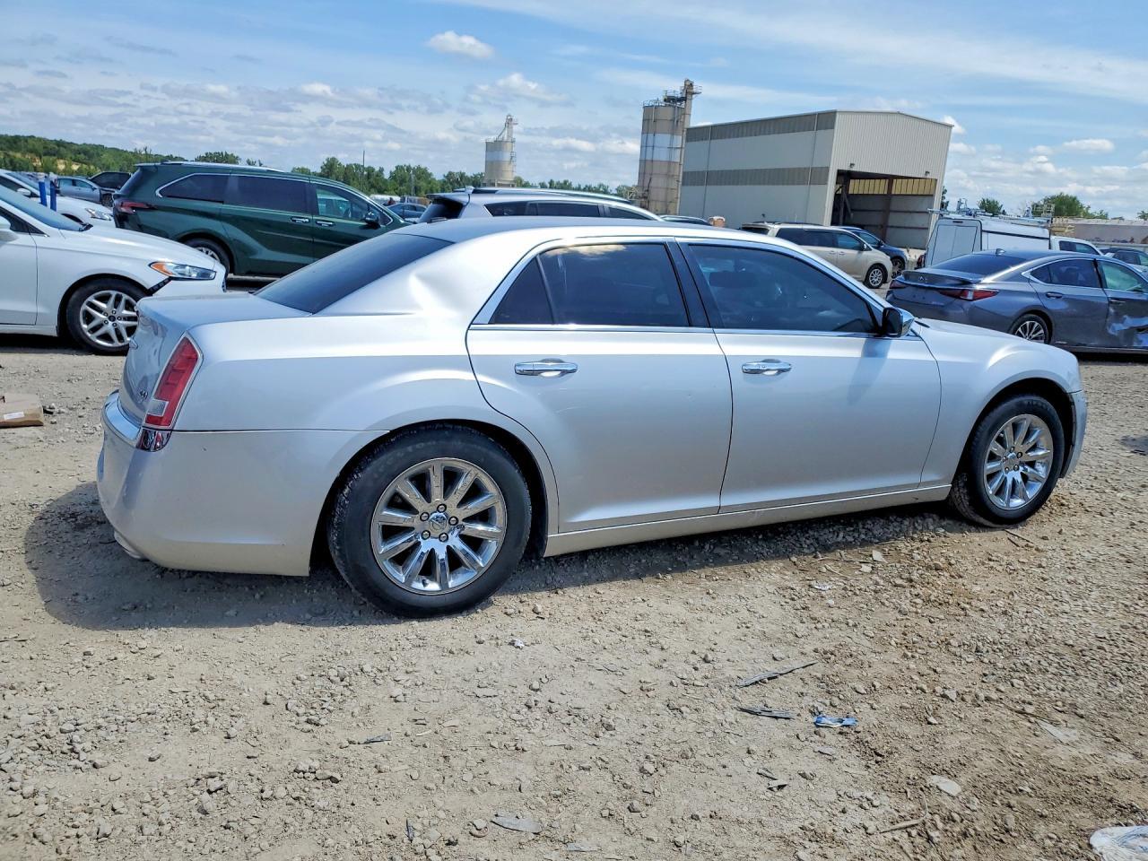 2012 Chrysler 300 Limited - Image 3