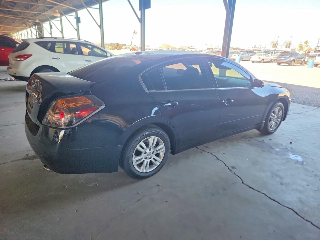 2011 Nissan Altima 2.5 - Фото 3
