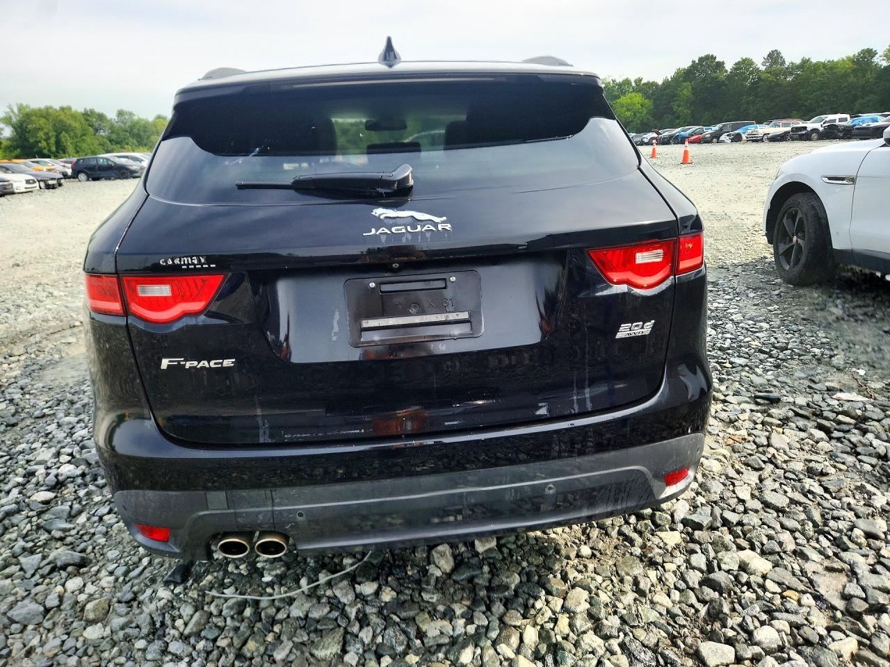 2018 Jaguar F-Pace Prestige - Image 6