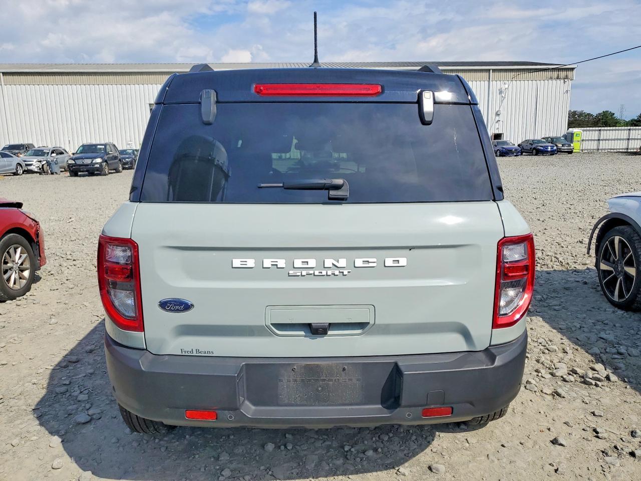 2024 Ford Bronco Sport Outer Banks - Image 6