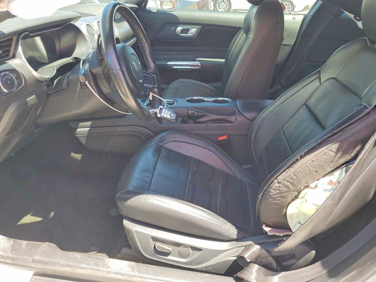 2018 Ford Mustang - Image 7