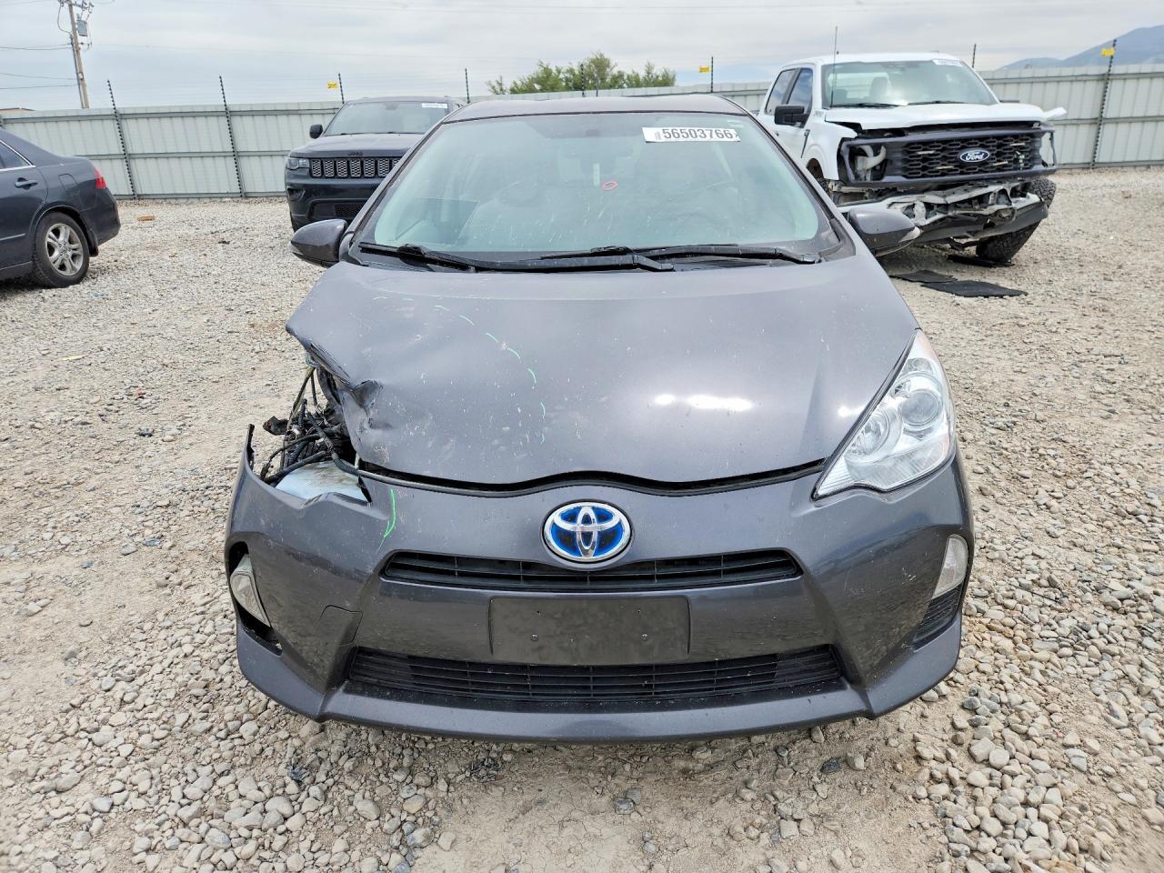 2014 Toyota Prius C One - Image 5