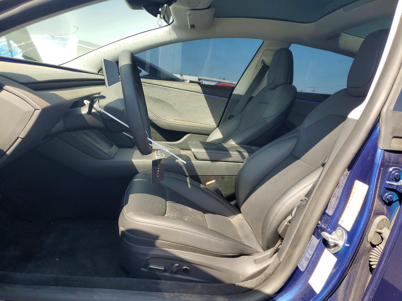 2026 Tesla Model 3 - Image 7