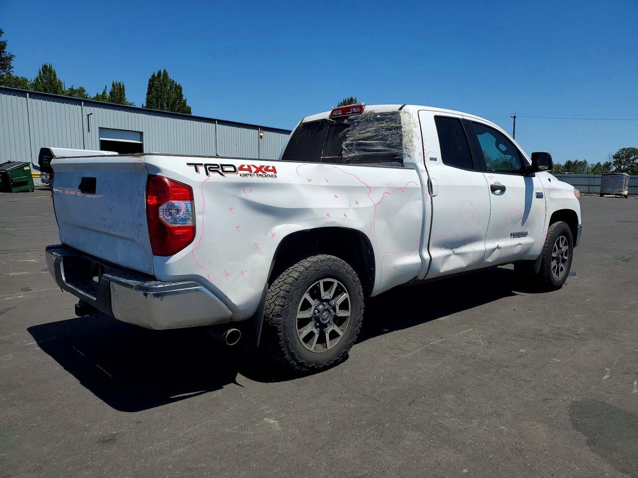 2017 Toyota Tundra Sr5 - Фото 3