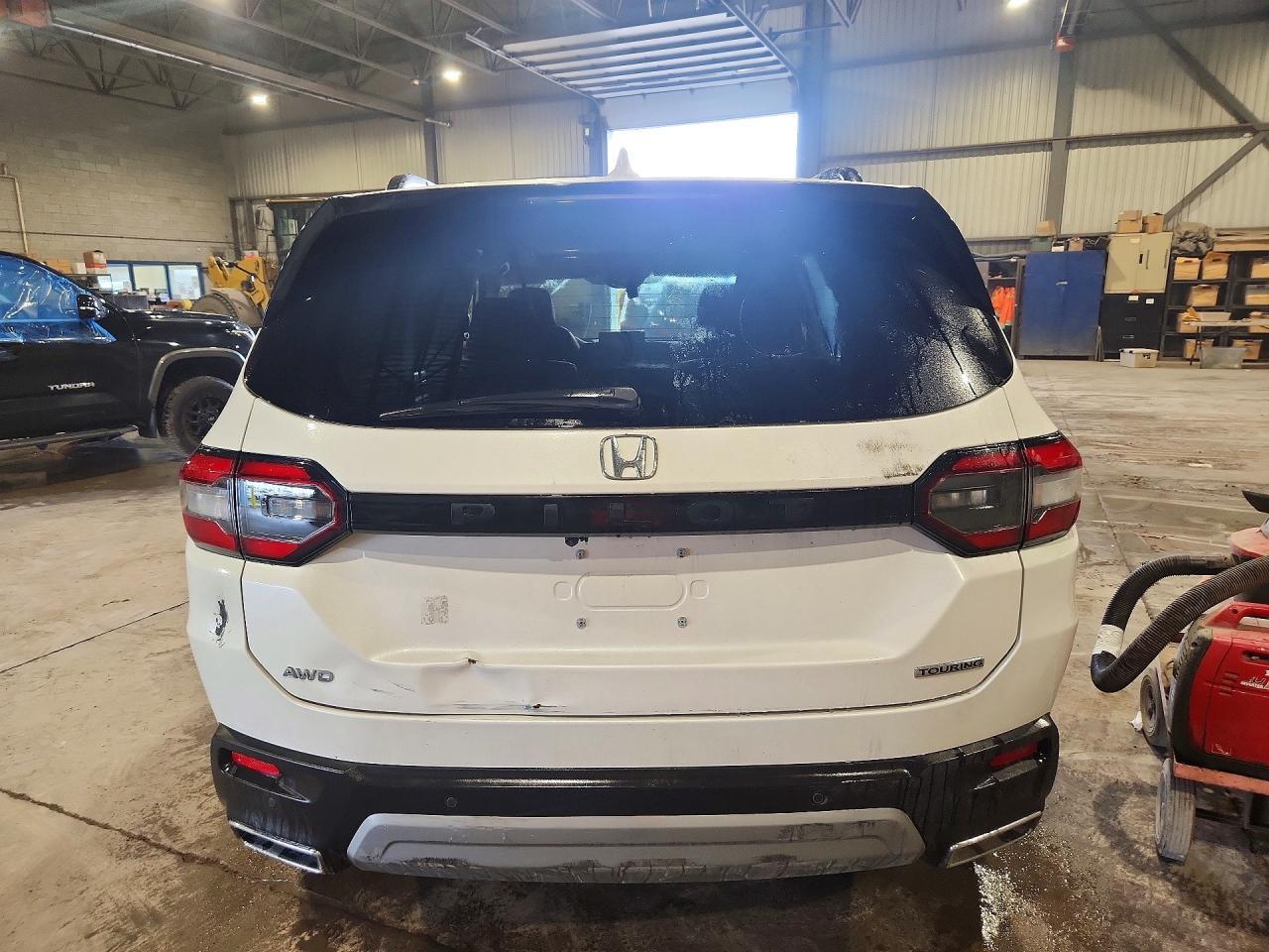 2025 Honda Pilot Touring - Фото 6