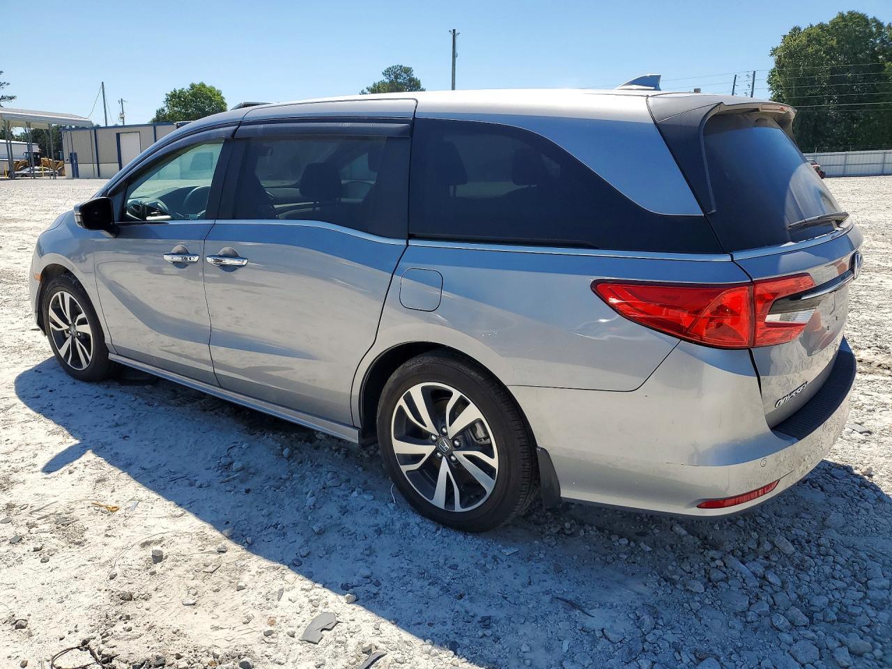 2024 Honda Odyssey Touring - Фото 2