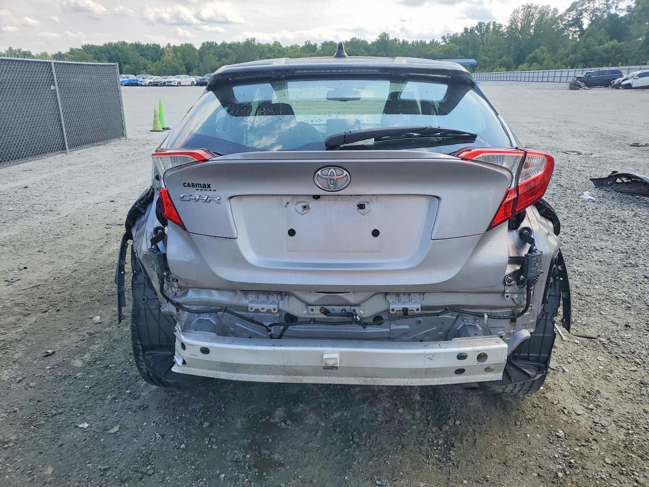 2019 Toyota C-Hr Xle - Фото 6
