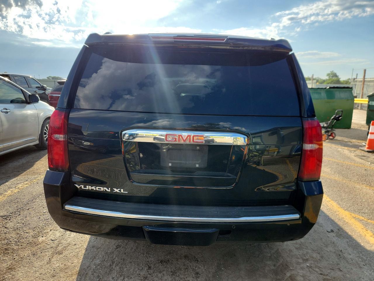 2016 GMC Yukon Xl Denali - Image 6