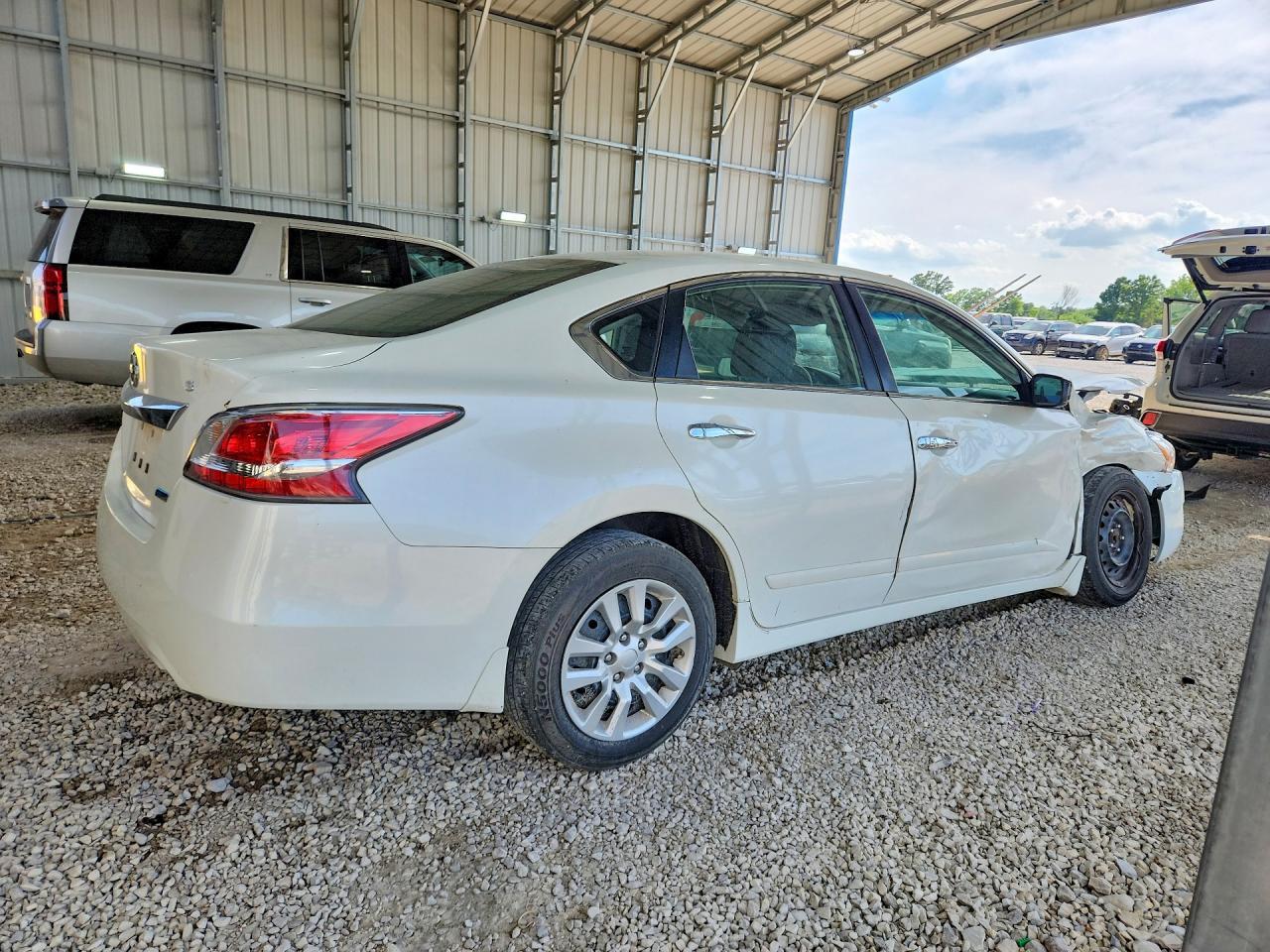 2014 Nissan Altima - Image 3
