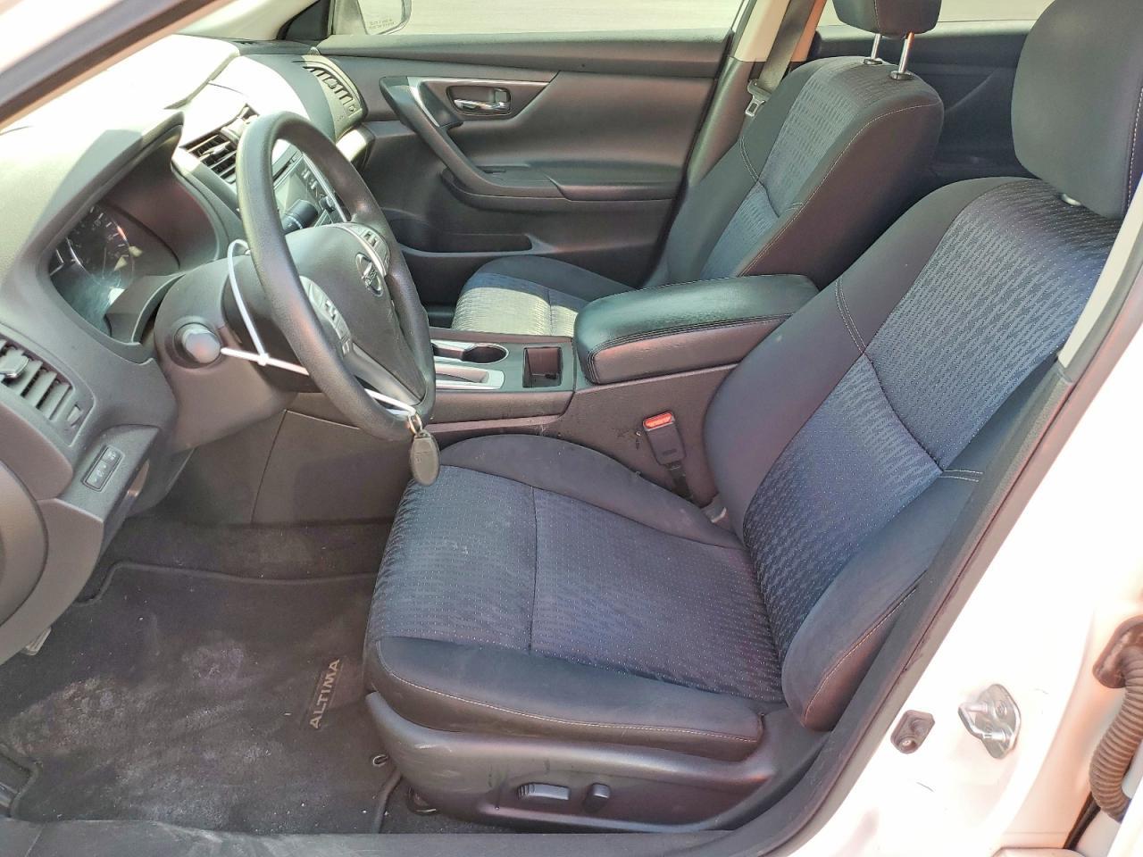 2016 Nissan Altima 2.5 S - Фото 7
