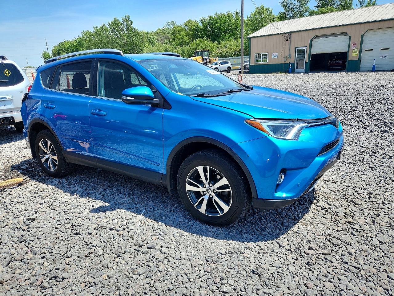 2016 Toyota Rav4 Xle - Image 4