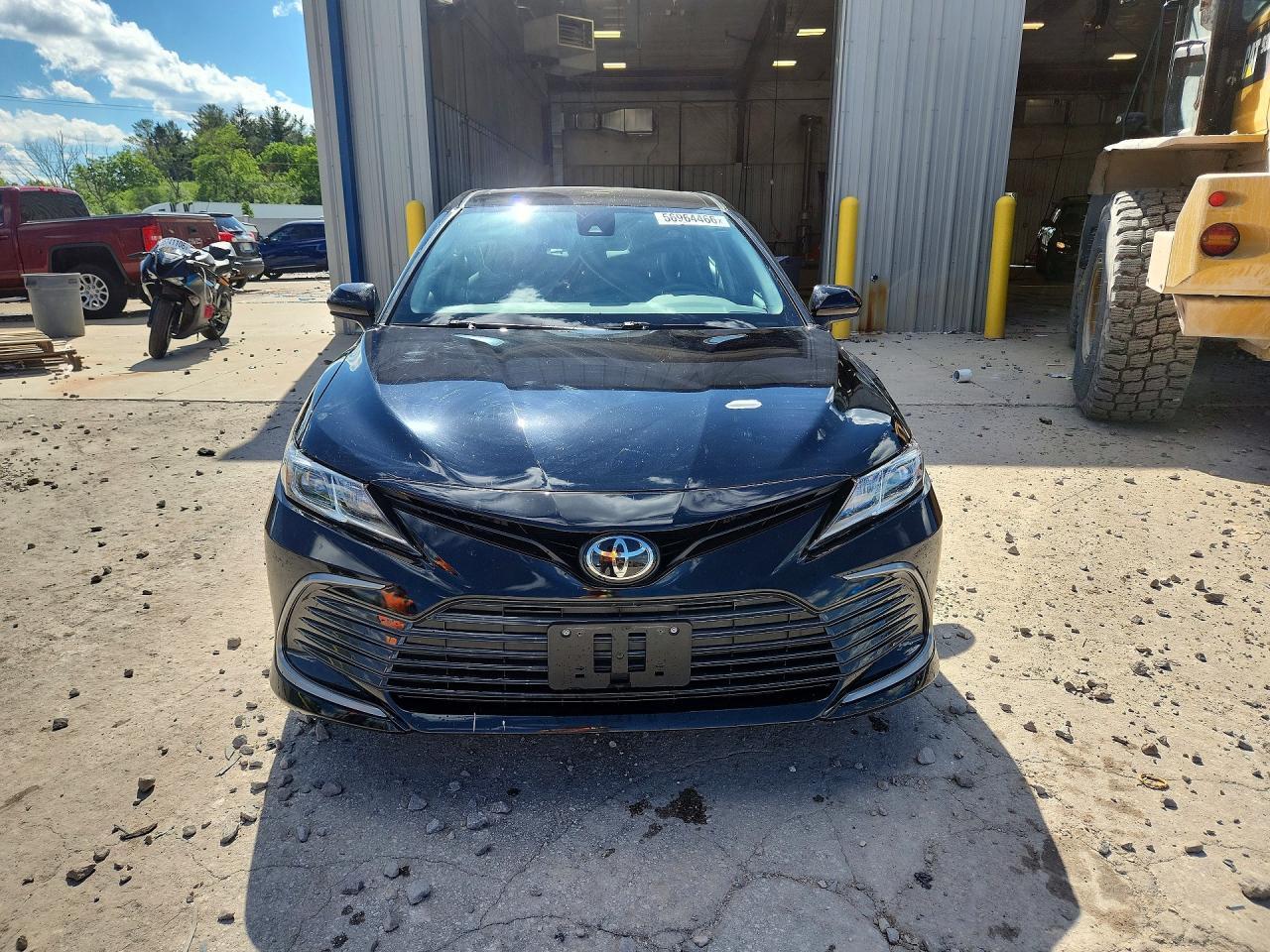 2022 Toyota Camry Le - Image 5