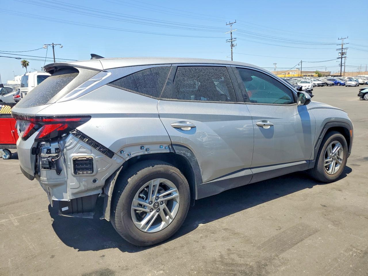 2025 Hyundai Tucson Se - Image 3