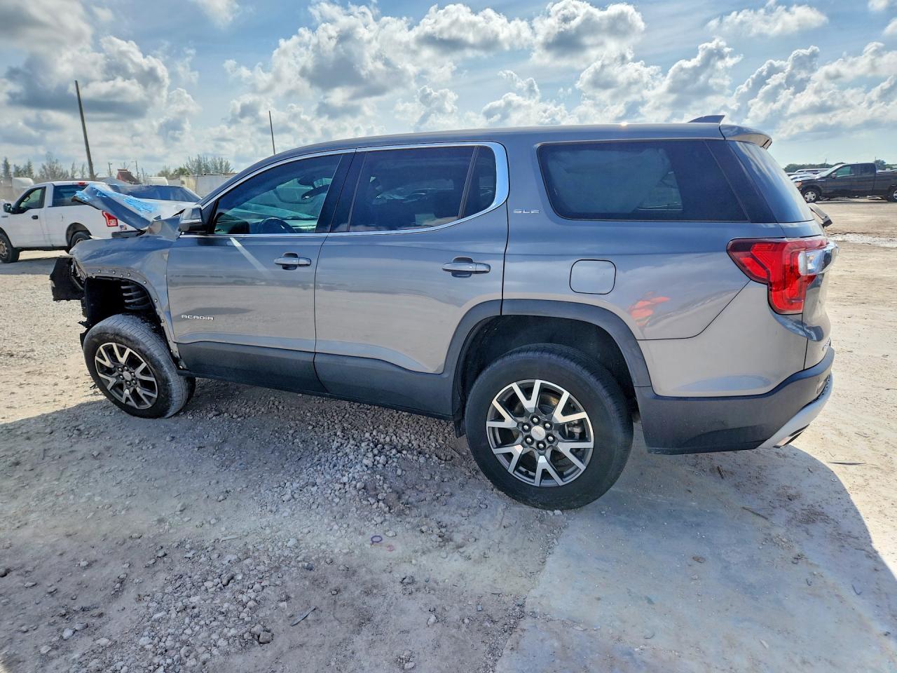 2020 GMC Acadia Sle - Фото 2