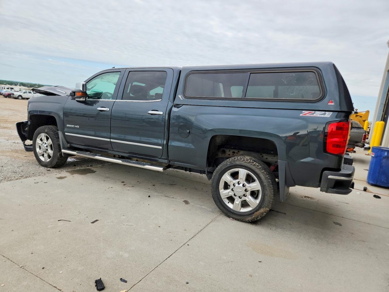 2017 Chevrolet Silverado K2500 Heavy Duty Ltz - Фото 2