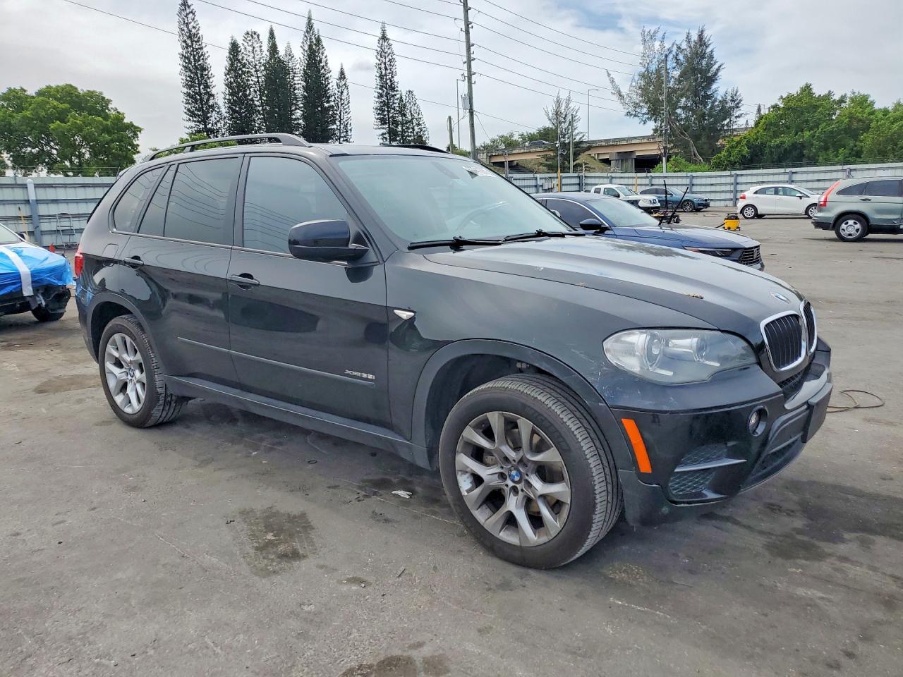 2012 BMW X5 xDrive35I - Фото 4