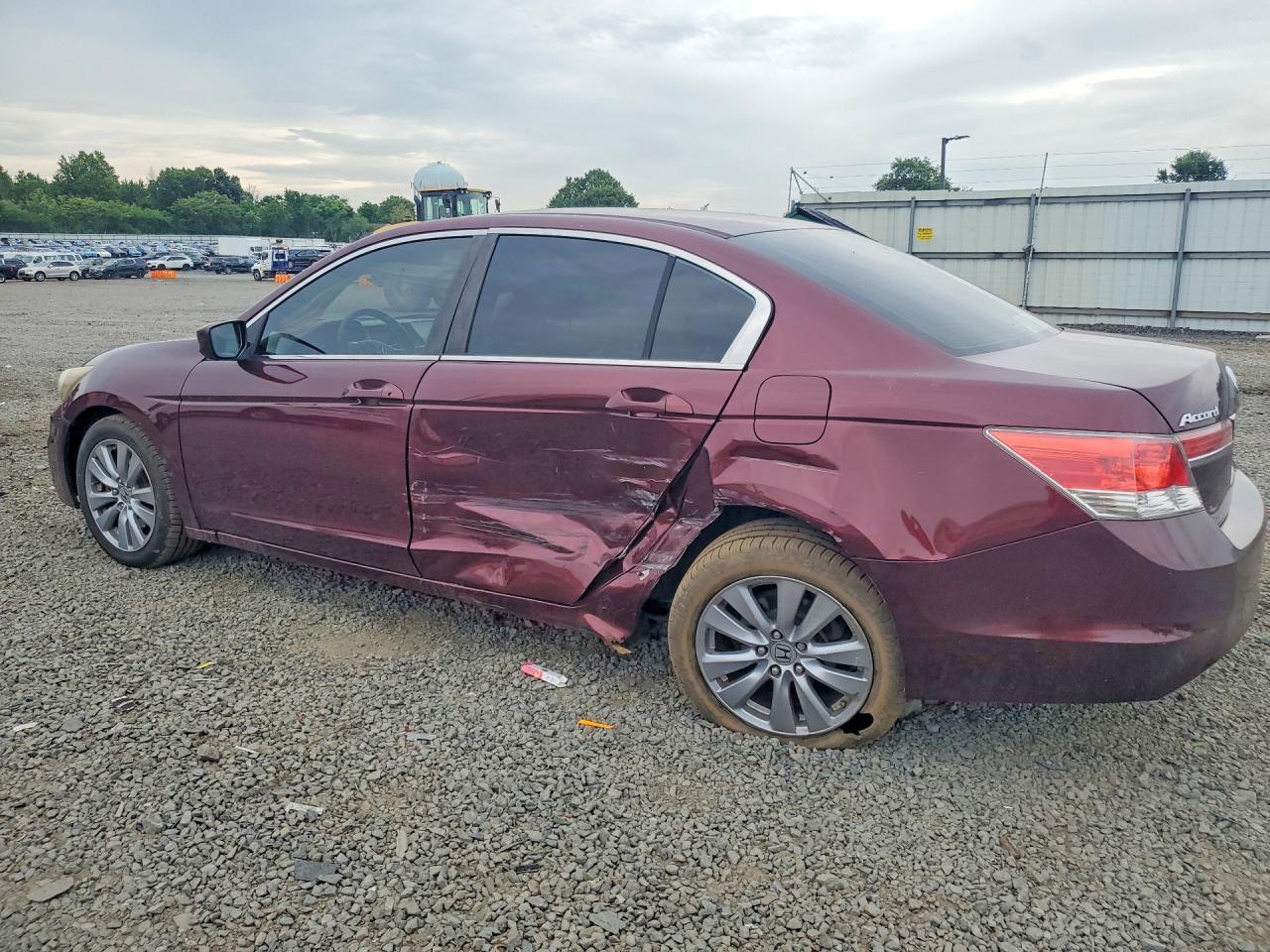2011 Honda Accord Ex - Image 2