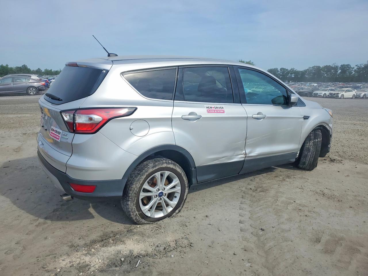 2017 Ford Escape Se - Фото 3