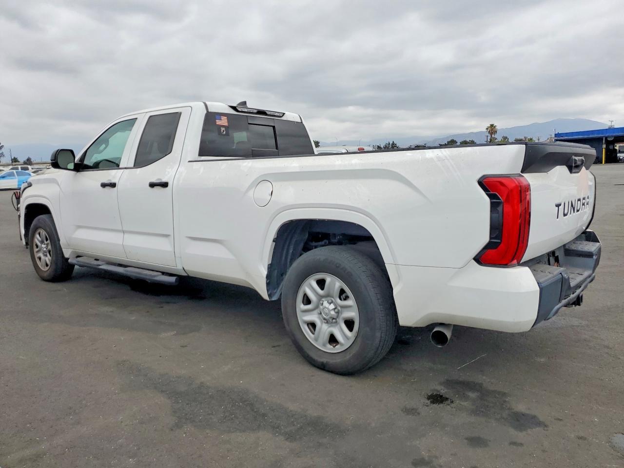 2023 Toyota Tundra Sr - Фото 2